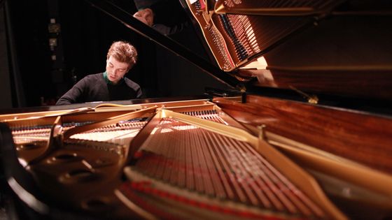 Le pianiste David Kadouch (Londres, 2014) ©Getty - Amy T. Zielinski / Redferns
