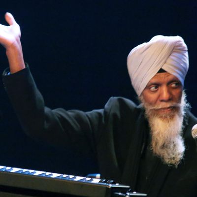 Dr Lonnie Smith