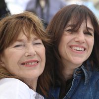 Jane Birkin et Charlotte Gainsbourg au Festival de Cannes le 8 juillet 2021.