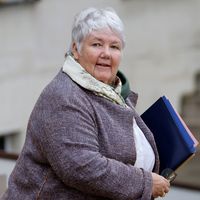 Jacqueline Gourault, Ministre de la Cohésion des territoires, mouvement démocrate