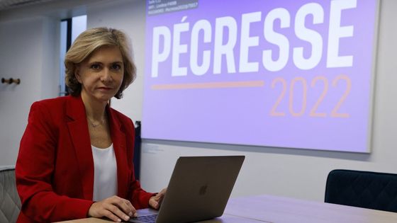 La candidate de la droite, Valérie Pécresse, dans son nouveau quartier général, le 4 janvier 2022. ©AFP - Ludovic Marin