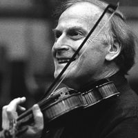 Lord Yehudi Menuhin, violoniste et chef d'orchestre (New York, 22 avril 1916 - Berlin, 12 mars 1999)