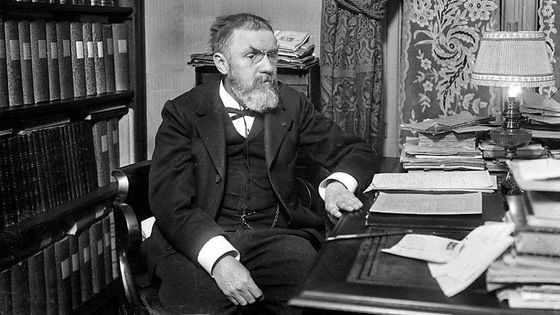 Henri Poincaré, mathématicien, physicien théoricien et philosophe des sciences, est le fondateur de la topologie algébrique. - (CNRS, Université de Lorraine)