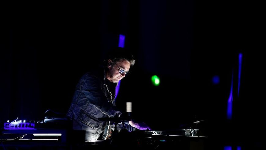 Jean-Michel Jarre dans l'Agora de la maison de la radio et de la musique