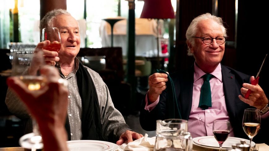 Bernard Murat, Daniel Prévost dans "Adieu Paris" d'Edouard Baer, 2022