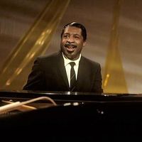 1965, Erroll Garner (1921-1977) pianiste jazz américain dans une émission de télévision à Londres