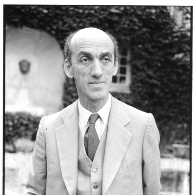 Jean-Yves Tadié, biographe et spécialiste de Marcel Proust, à Paris, en 1999