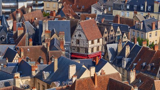 Centre historique de Bourges, Cher, France. ©Getty - Tuul et Bruno Morandi