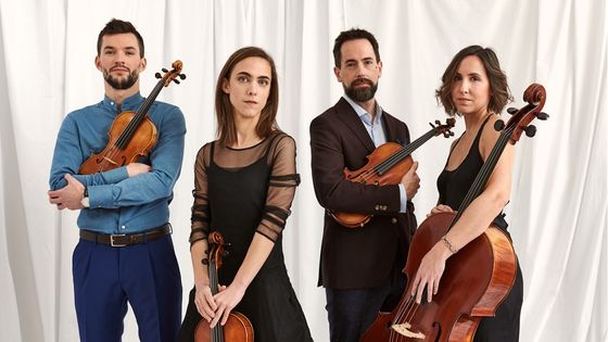 Le Quatuor Tana collabore avec Philip Glass pour créer son 9e Quatuor à cordes - Nathalie Gabaye
