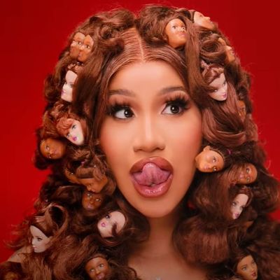 Cardi : capture écran du clip "UP" (crédit : UnderWonder Content)