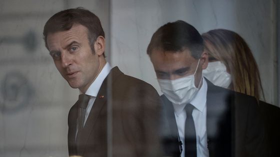 Emmanuel Macron au palais de l'Elysée le 14 février 2022 ©AFP - Ludovic MARIN