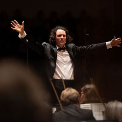 Festival Présences 2022 #8 : L'Orchestre National de France dirigé par Alexandre Bloch