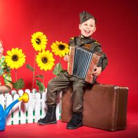 Enfant en uniforme de l'Armée rouge