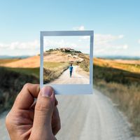 Capter l'instant : Polaroïd, sur une route en Toscane