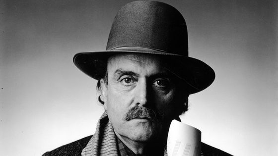 Le compositeur Alvin Lucier en 1986 ©Getty - Jack Mitchell
