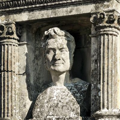 D'après Jean-Pierre Moulive, Buste de Griffoul-Dorval, sculpté par ses élèves à titre posthume