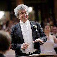 Semyon Bychkov est le premier chef d'orchestre à prendre position contre l'attaque russe en Ukraine.