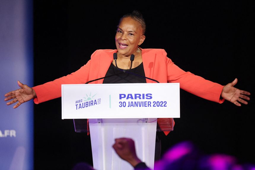 Christiane Taubira, sortie en tête de la Primaire populaire, lors de son discours de victoire au Point Ephémère à Paris, le 30 janvier 2022.