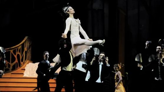 Répétition du ballet Cendrillon, chorégraphie de Noureev, à l'Opéra Bastille le 24 novembre 2011, Paris ©Getty - veeva VIGEVENO/Gamma-Rapho