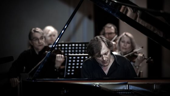 Le pianiste Dimitri Naïditch s'exprime sur la guerre en Ukraine - -