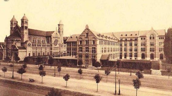 Collège Sait Michel des pères Jésuites à Bruxelles vers 1912. - Auteur inconnu (Wikipedia)