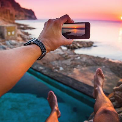 75% des 18-34 ans choisissent leur destination de vacances en fonction des contenus partagés sur les réseaux sociaux selon une étude de l'agence Expédia (2018)