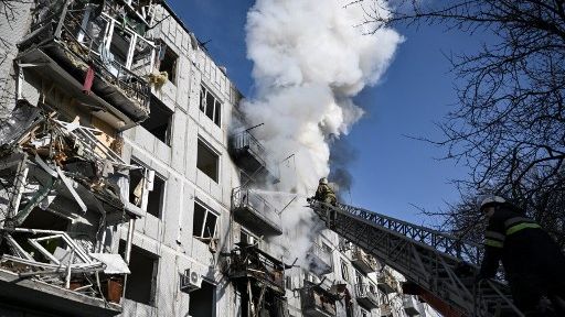 Un immeuble bombardé dans l'est de l'Ukraine ©AFP - ARIS MESSINIS