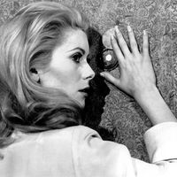 Catherine Deneuve dans Belle de jour de Luis Buñuel, 1966
