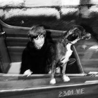 Françoise Sagan et son chien à Venise, 1962