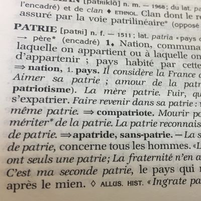 Définition du terme "Patrie" dans le dictionnaire Le Robert