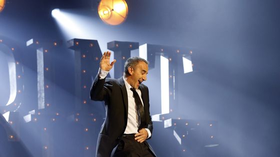 Elie Semoun au 10ème anniversaire du "Point Virgule" à l'Olympia de Paris ©Getty - Bertrand Rindoff Petroff / Contributeur