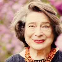 Elisabeth Leonskaja, pianiste. Son intégrale des Sonates de Mozart est parue chez Warner Classics