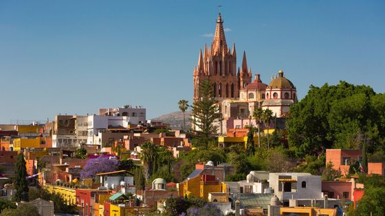 Eglise de la ville coloniale de San Miguel de Allende, Mexique ©Getty - Danny Lehman