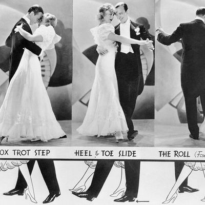 Leçon de fox trot avec Ginger Rogers et Fred Astair