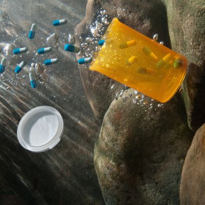 Les substances pharmaceutiques présentes dans les eaux usées proviennent de deux types d’effluents : urbains et hospitaliers.