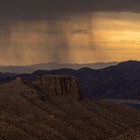 Tempête sur le Grand Canyon