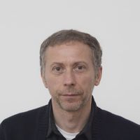 Portrait du photographe Bruno Serralongue.