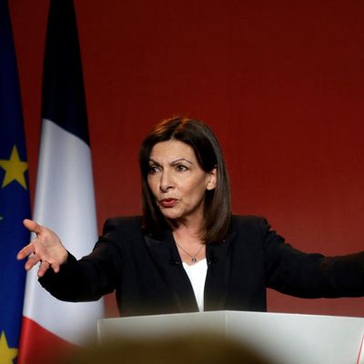La candidate socialiste à la présidentielle, Anne Hidalgo, en meeting à Limoges (Haute-Vienne), le 22 mars 2022.
