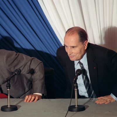 En 1987 le président François Mitterrand et le Premier ministre de cohabitation, Jacques Chirac.