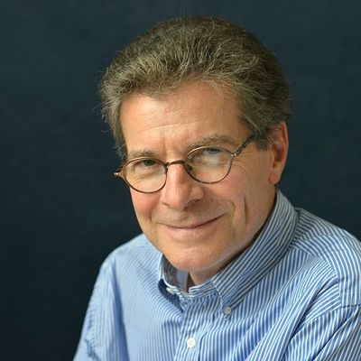 L'écrivain, critique littéraire et académicien Antoine Compagnon