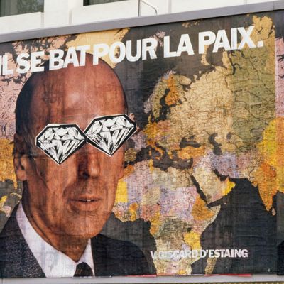 L'affaire fut largement exploitée par les opposants politiques de Valéry Giscard d'Estaing