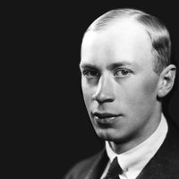 Sergei Prokofiev, compositeur, pianiste et chef d'orch. (Sontsivka, 23.IV.1891 - Moscou, 5.III.1953)