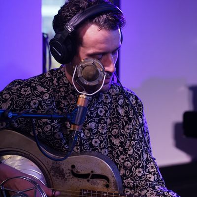 Kēpa dans le studio FIP le 7 mars 2022