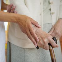 Aide sociale pour une personne âgée
