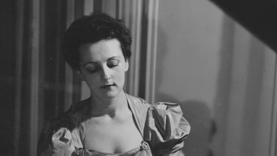 Odette Gartenlaub au piano, archives de l'association Amis d'Odette Gartenlaub. - Odette Gartenlaub