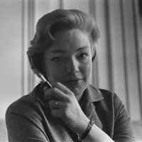 Elie Semoun rend hommage à Simone Signoret
