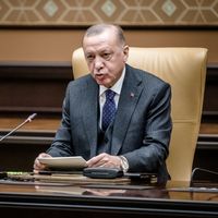 Le grand écart turc. Recep Tayyip Erdoğan, avril 2022