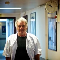 Le médecin obstétricien René Frydman, « père » scientifique du premier bébé éprouvette Amandine née le 24 février 1982
