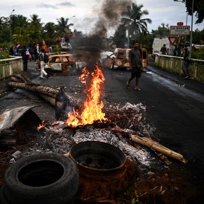 Contestations violentes en Guadeloupe en décembre 2021