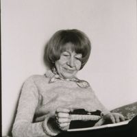 Violette Leduc chez elle, en 1970